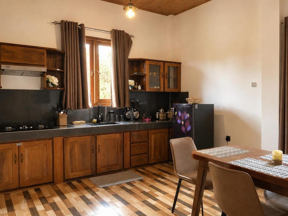 Dining area, stove, kitchen, kitchen