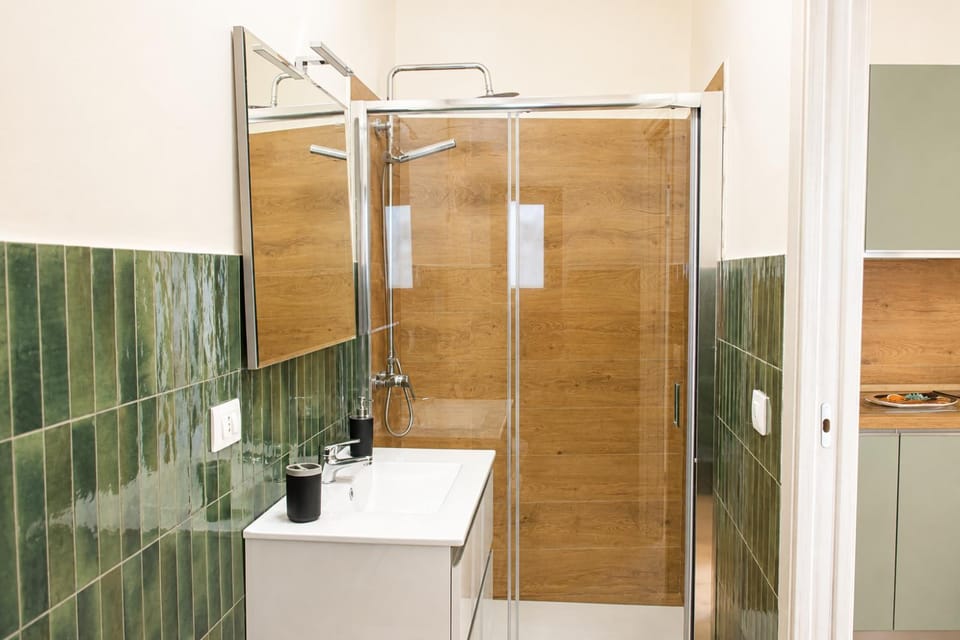 Shower, Bathroom