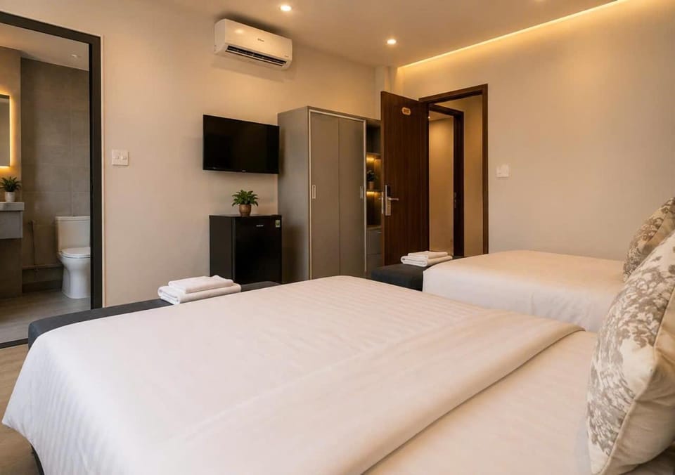Bed, TV and multimedia, Photo of the whole room, Bedroom, air conditioner