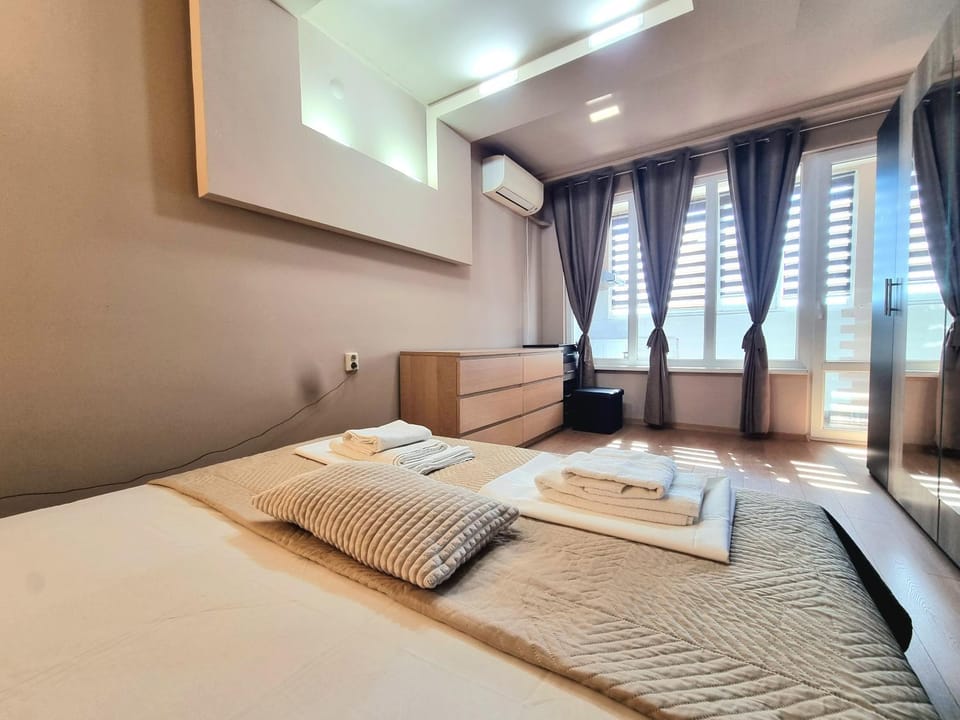 El Barco - Sunny Apartment in Lazur Apartment in Burgas