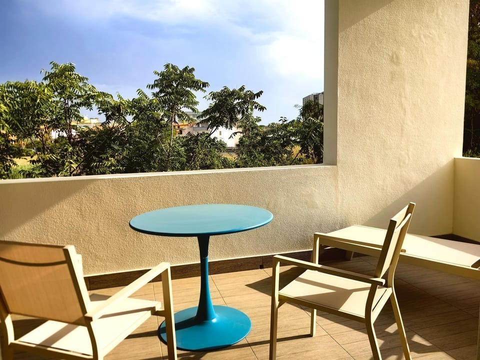 View (from property/room), Balcony/Terrace