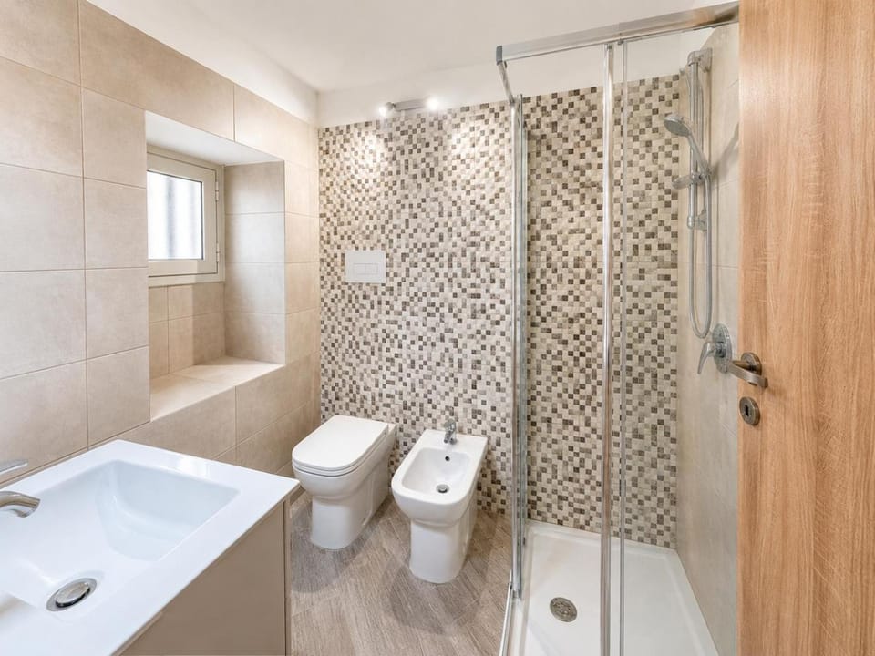 Shower, Toilet, Bathroom, bidet