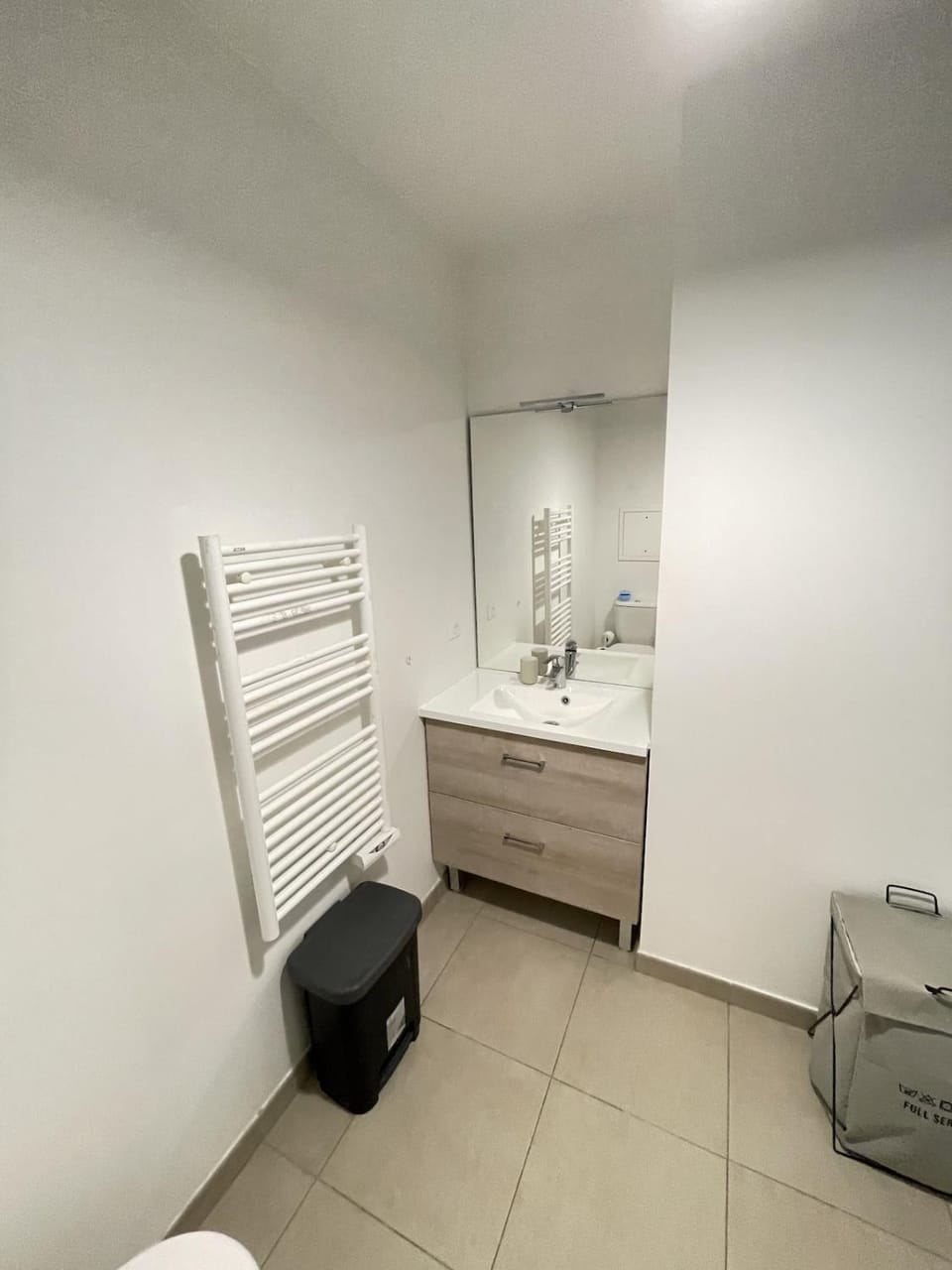 Beautiful 1-bedroom apartment near the metro-restaurant-motorway Apartment in Île-de-France