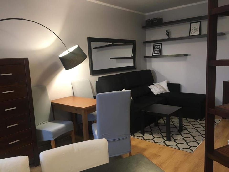 Apartamenty Nad Jeziorkiem Apartment in Warsaw