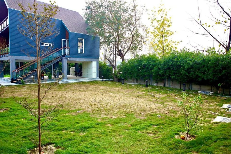 Blue Cabin by 8MH - Boutique Nature Retreat Cabin in Noida