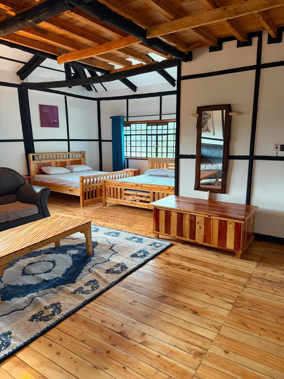 EarthShip Log Cabin, Timau Cabin in Kenya