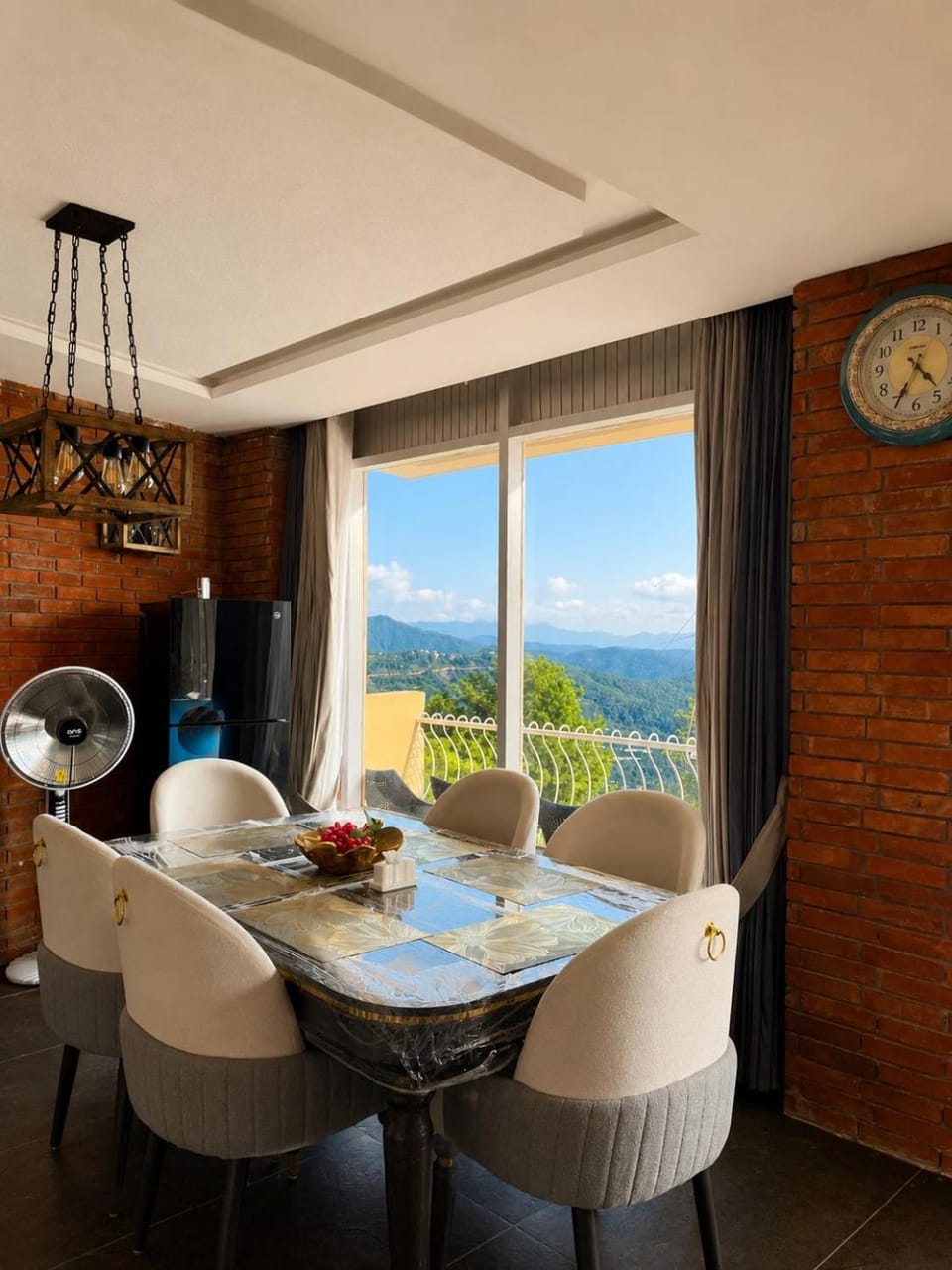 Natural landscape, Dining area, Mountain view