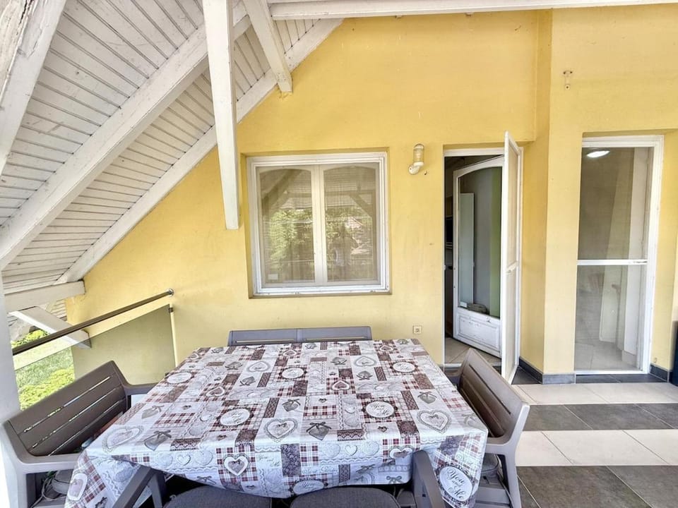 Lelle Udvar 8 AC Free parking Apartment in Hungary