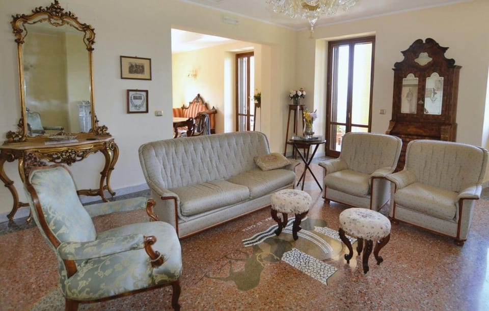 Spring, Summer, Living room, Autumn