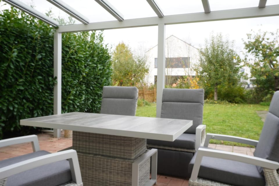 Garden, Balcony/Terrace