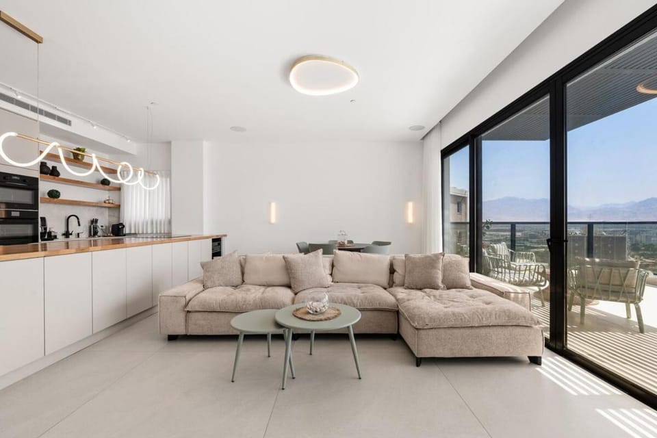 Seating area, Dining area, Sea view, pet friendly