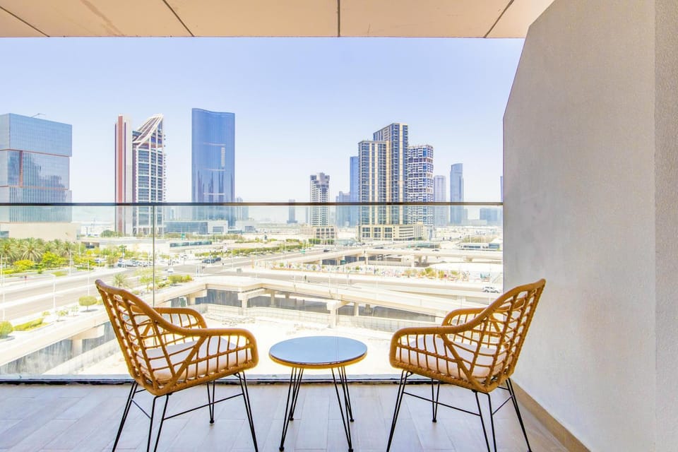 View (from property/room), Balcony/Terrace, City view
