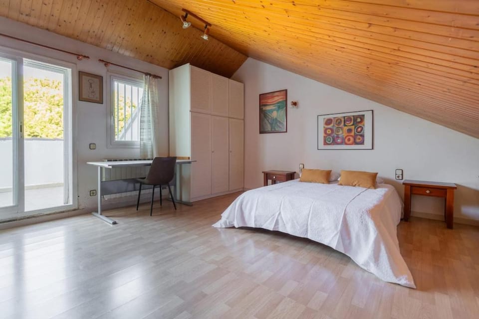 CASA ITA House with pool in Castelldefels House in Castelldefels