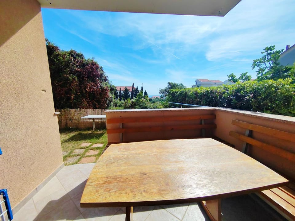 CC Shabay Apartment near Beach Apartment in Novalja