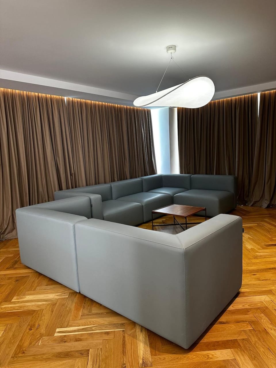 Bliss Properties Luxury Villa with Private Pool 5 Min to Beach, Villa in Tirana County, Albania