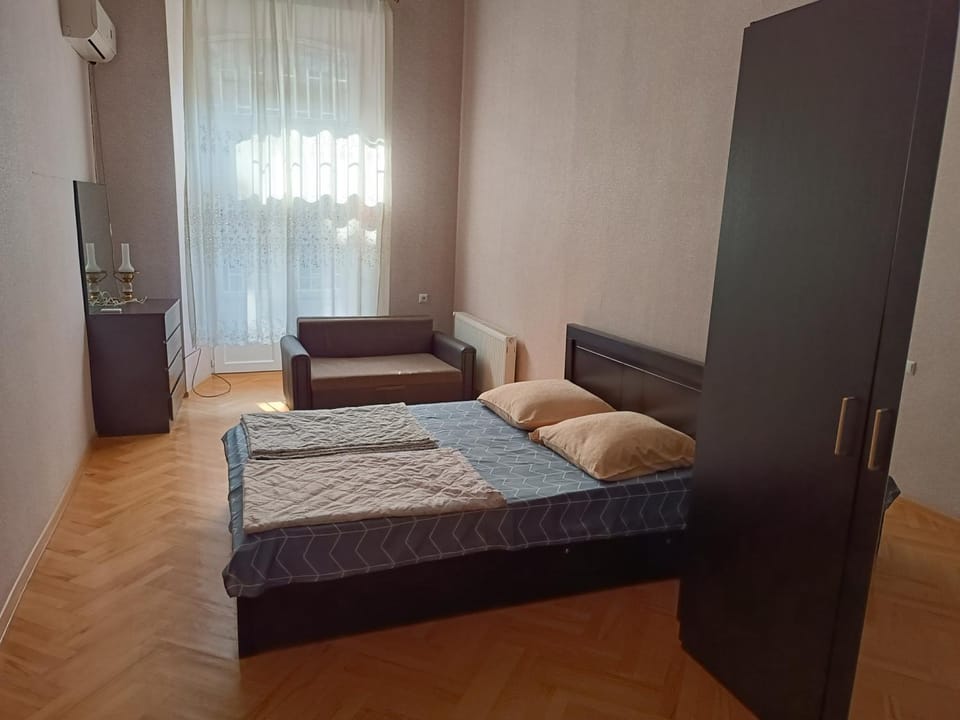 Sololaki 12 Apartment in Tbilisi, Georgia