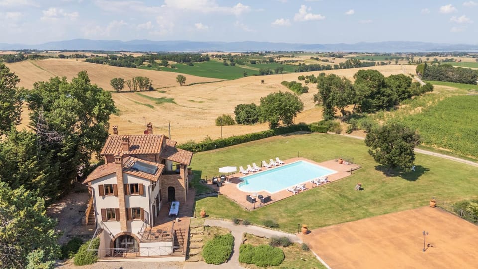 Property building, Bird's eye view, Garden, Garden view, Pool view, Swimming pool