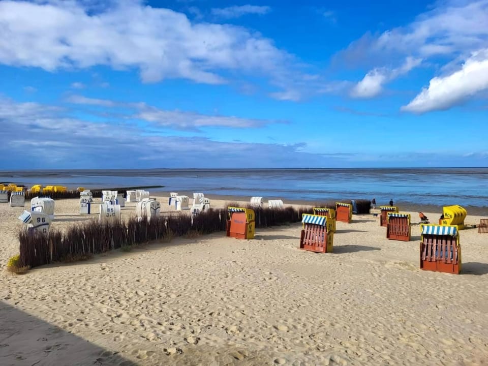 Nearby landmark, Beach