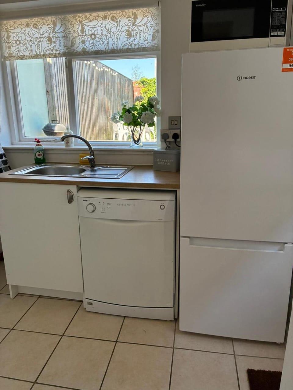 City center 6 dbl bedroom, 13 comfortable beds House in Cardiff