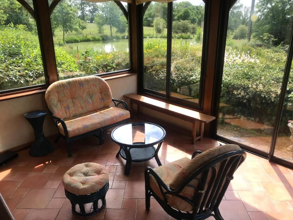 Seating area