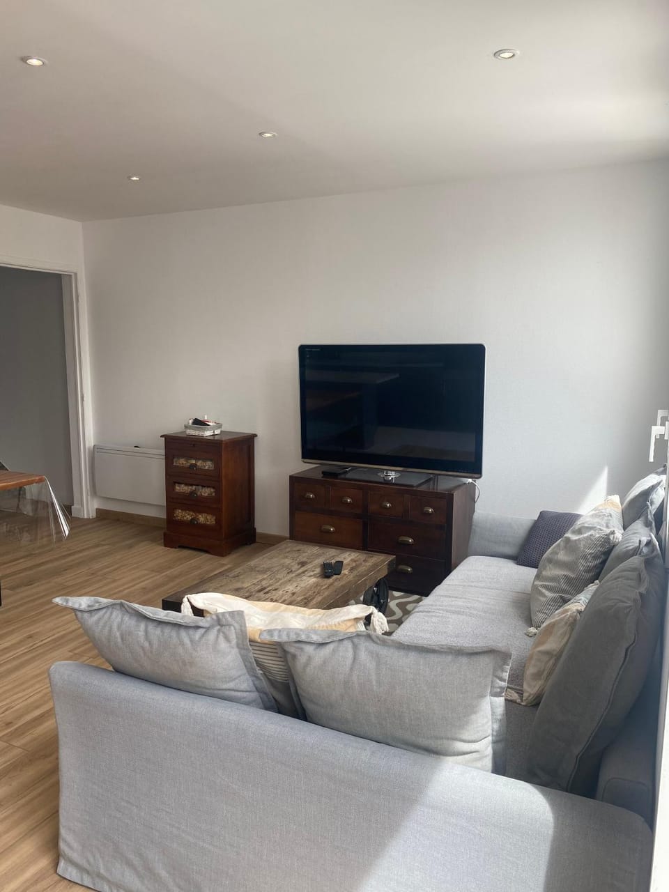 Property building, Living room
