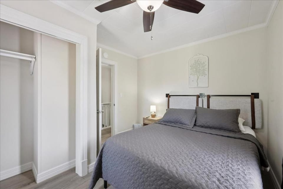 Updated 5 bedroom home in Bridge City House in Port Arthur