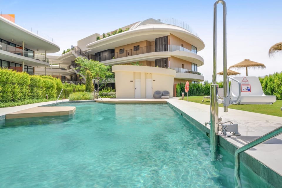 Garden, Swimming pool