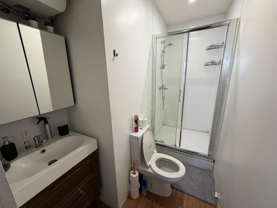 Hyde Park and Central London Studio Flat Apartment in City of Westminster