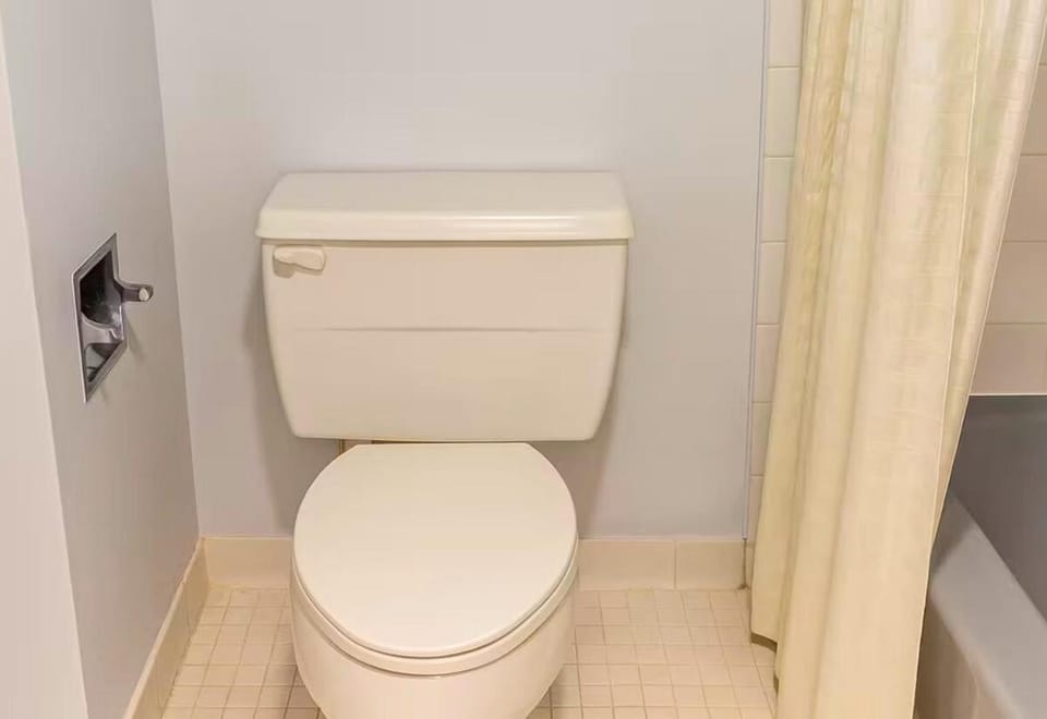 North - King Bed Hotel Studio 219 Apartment in Flowood