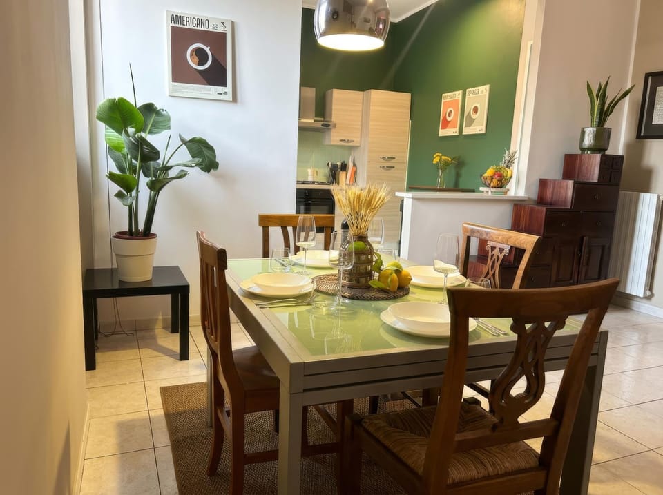 Mucci Apartments, Termoli Town Centre, 5 Minute Walk to the Beach, Pet Friendly Apartment in Termoli