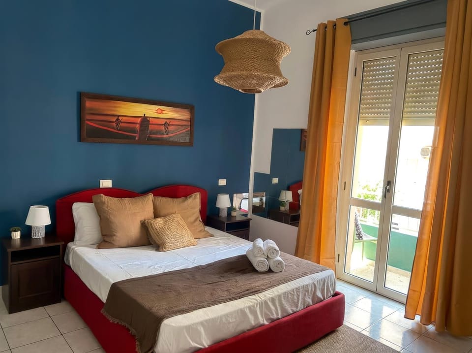 Mucci Apartments, Termoli Town Centre, 5 Minute Walk to the Beach, Pet Friendly Apartment in Termoli