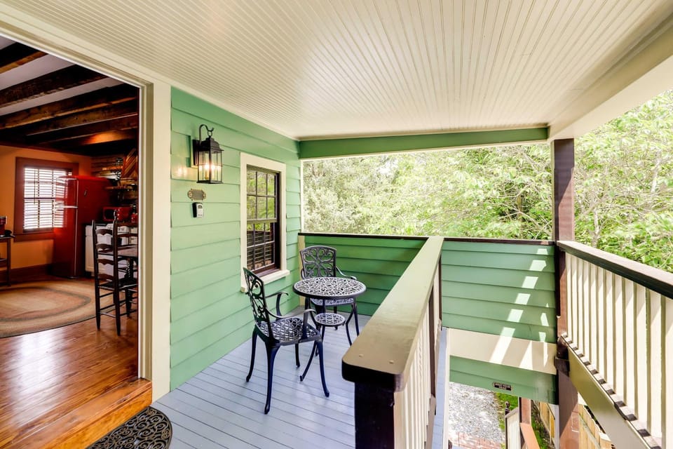 Twin Victorian Apts in Downtown New Bern Apartment in New Bern