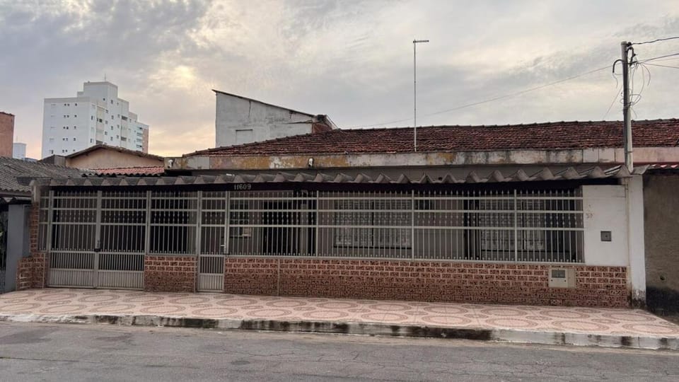 Casa pé na areia Praia Grande - Guilhermina House in State of São Paulo