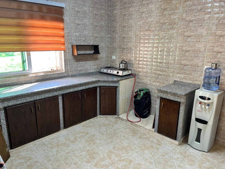 شقه مستقله هادئه عبين عجلون Apartment in Africa