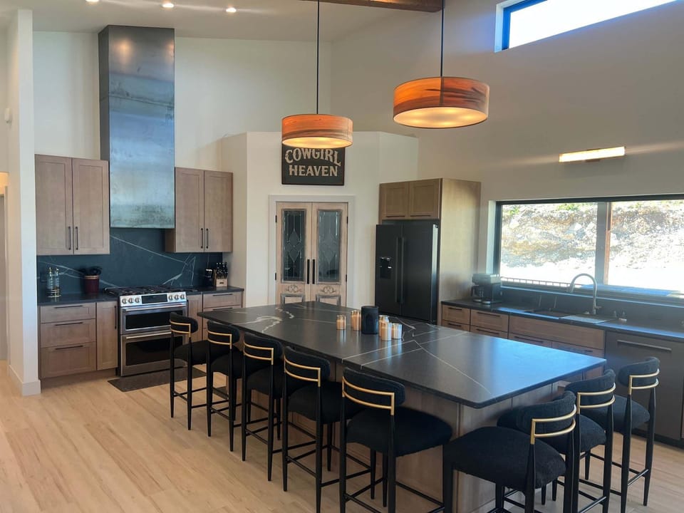 360 Views - Luxury Lodge Sleeps 20 House in Deadwood