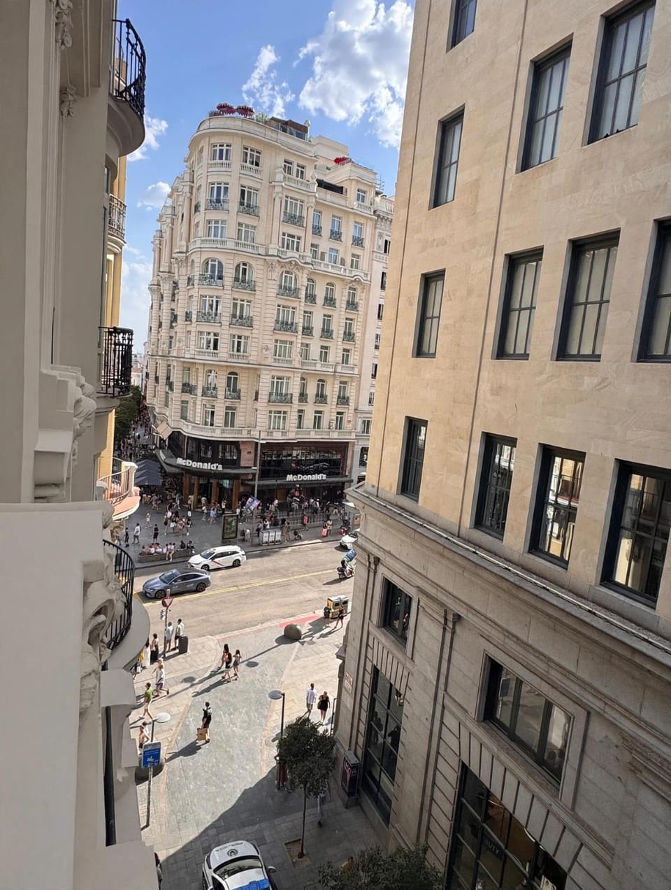 Property building, View (from property/room), Balcony/Terrace