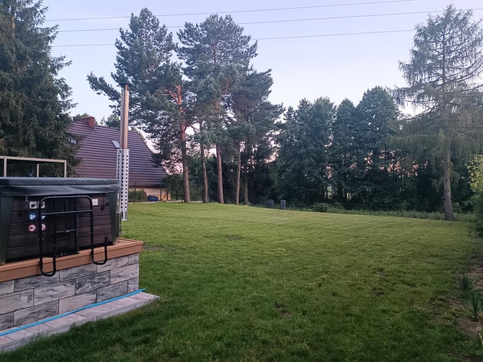 Urszulewka z jacuzzi i dostępem do jeziora House in Masovian Voivodeship