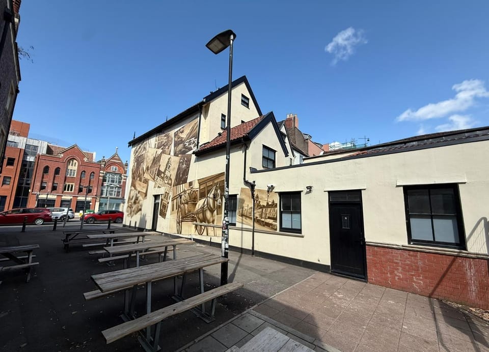 Shepherd's Hall Hotel in Bristol