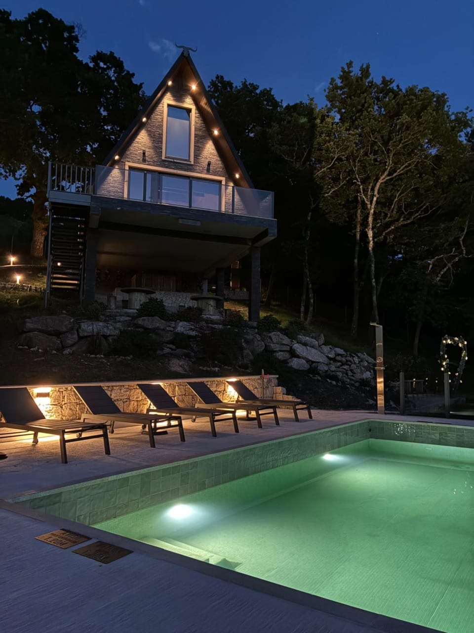 Property building, Night, Pool view, Swimming pool, Swimming pool, sunbed