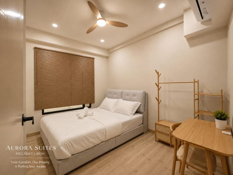 Bed, Photo of the whole room, Bedroom, air conditioner