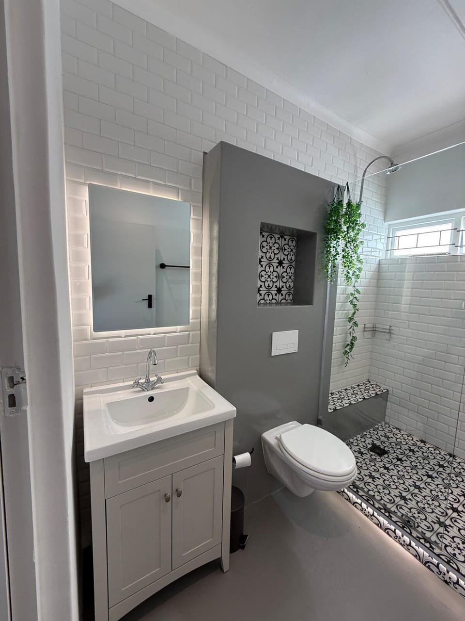 Charming Heritage Home 700m from Hermanus Centre House in Hermanus