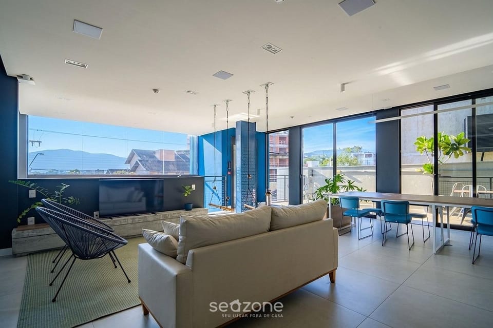 TV and multimedia, View (from property/room), Living room, Dining area