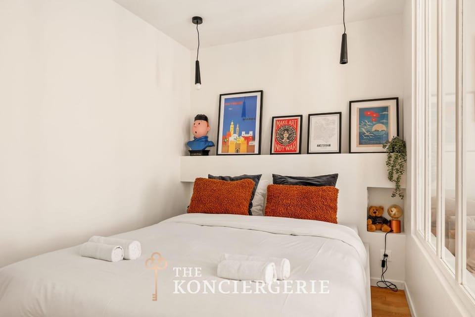 Canal Saint Martin 2 pieces lumineux Apartment in Paris