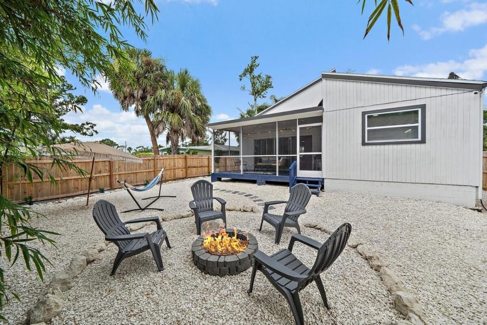 Perfect Family Beach Getaway Near Siesta Key House in Vamo