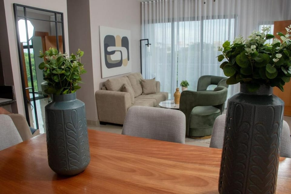 Spacious 3BR Apt Pool Parking Family Friendly Apartment in Santiago de los Caballeros
