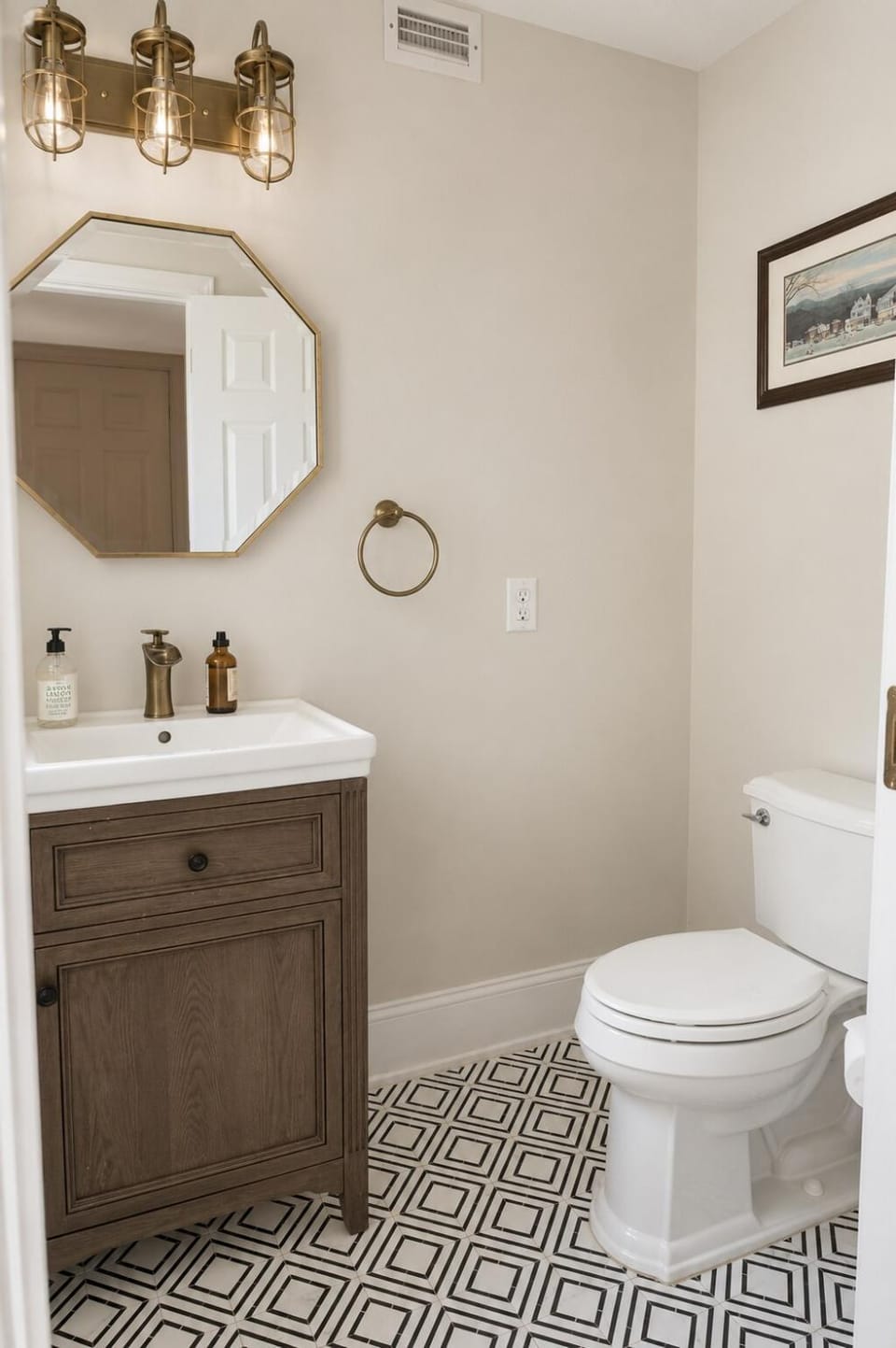The Britannia Breeze-5 Min to Siesta Key, Sleeps 9 House in Gulf Gate Estates