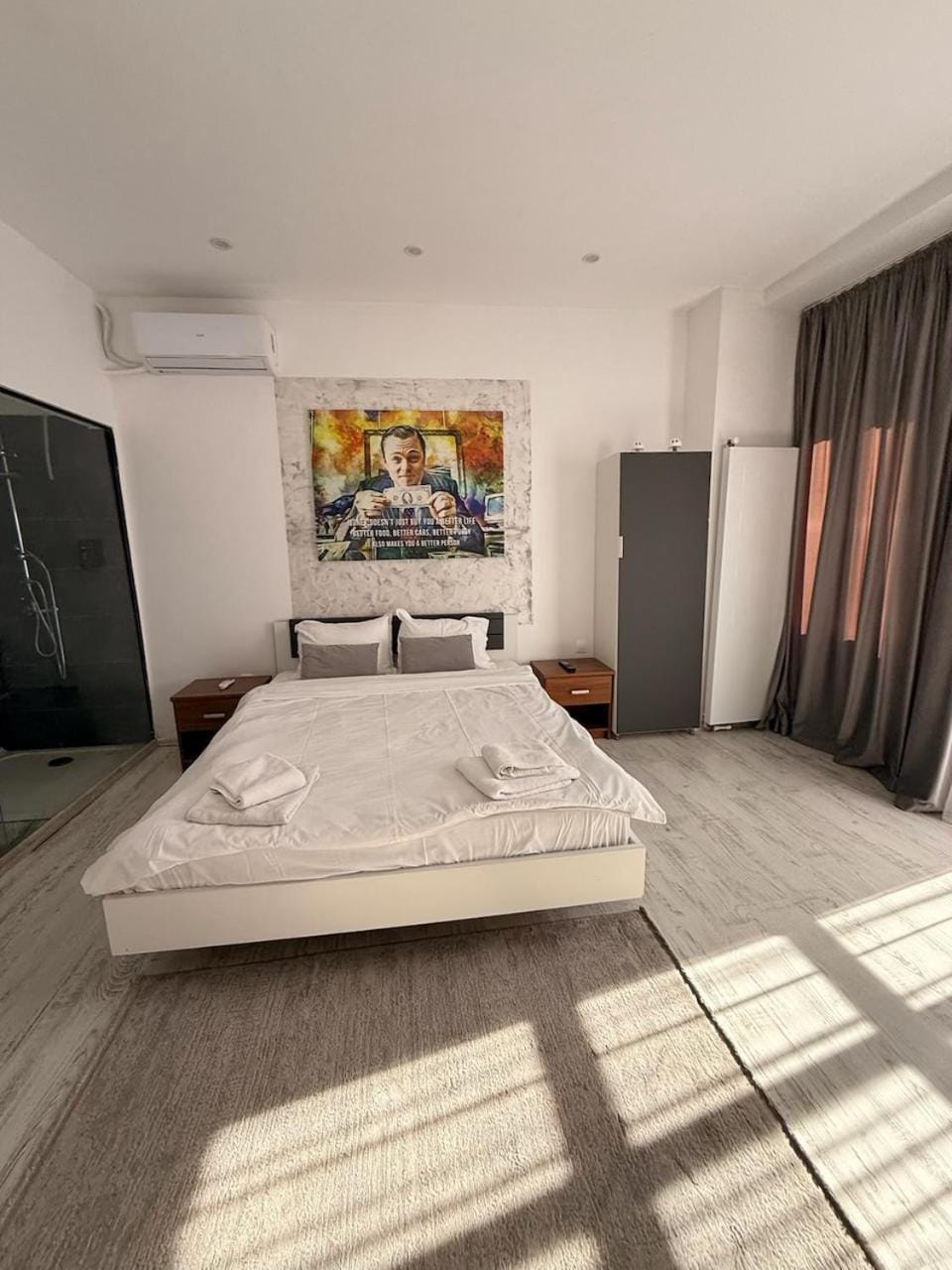 Bed, Photo of the whole room, Bedroom, air conditioner