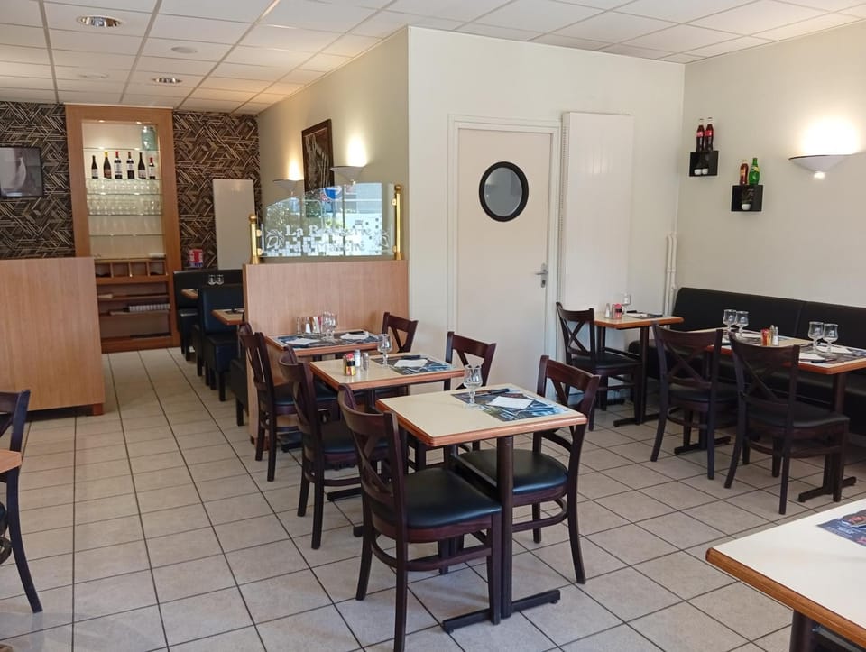 Hôtel-Brasserie du marché Hotel in Normandy