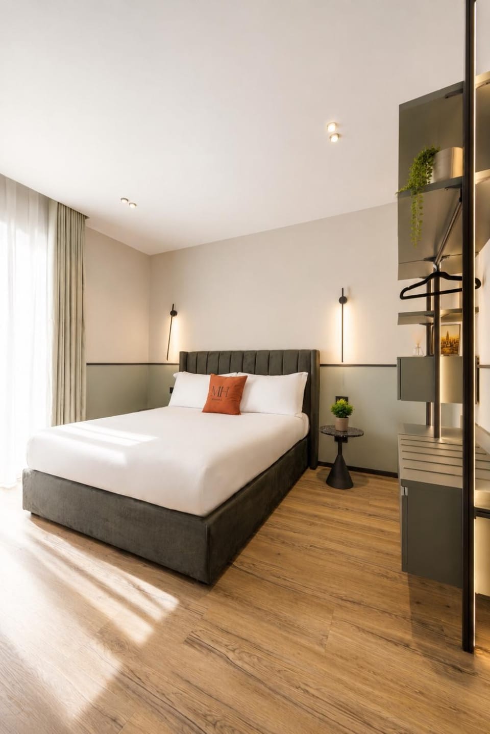 Bed, Photo of the whole room, Bedroom
