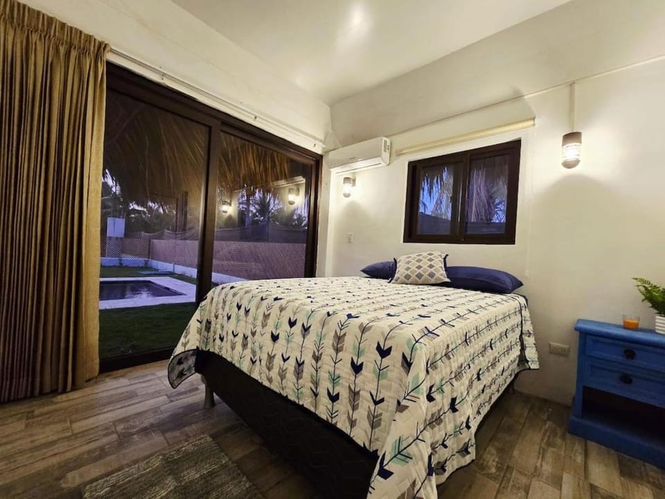 Villa Anita Beach House El Paredón Villa in Guatemala